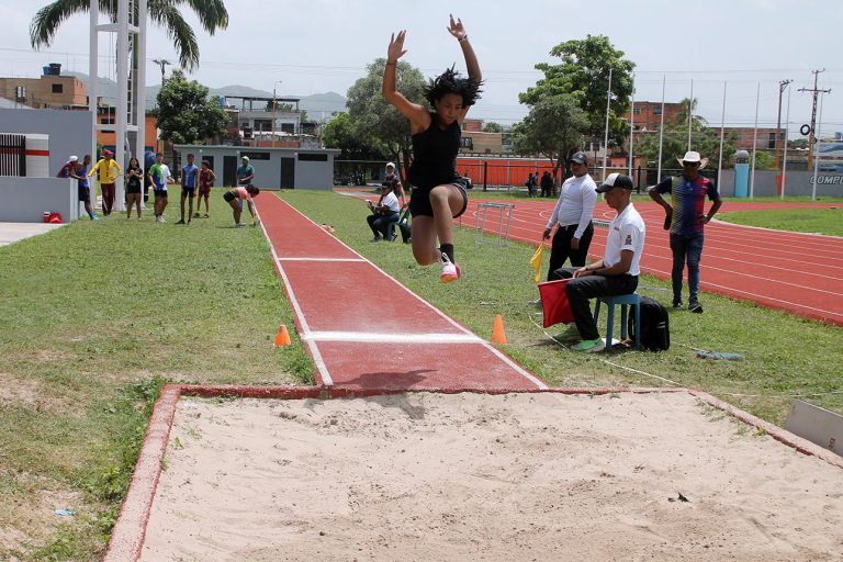 El atletismo-Juegos Estudiantiles