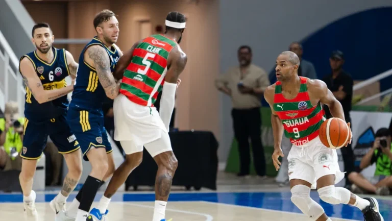 David Cubillán (derecha) jugó para Aguada de Uruguay