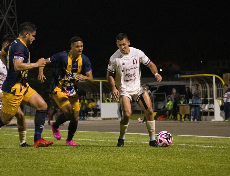 Carabobo FC visitó a Angostura FC