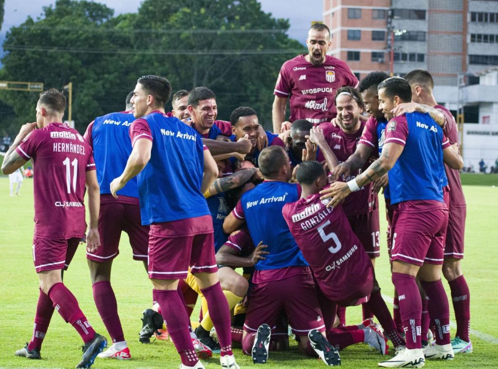 Carabobo FC-Angostura FC