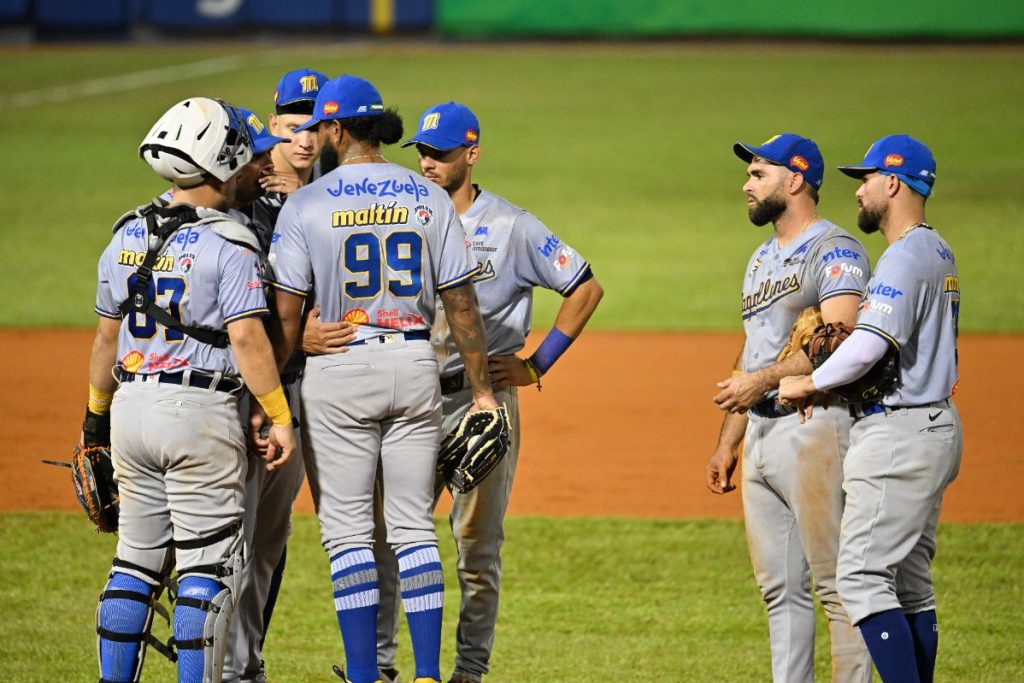 Navegantes del Magallanes f0311024