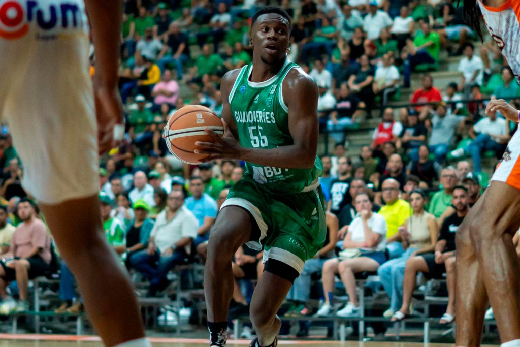 Guaiqueríes de Margarita-Piratas de La Guaira