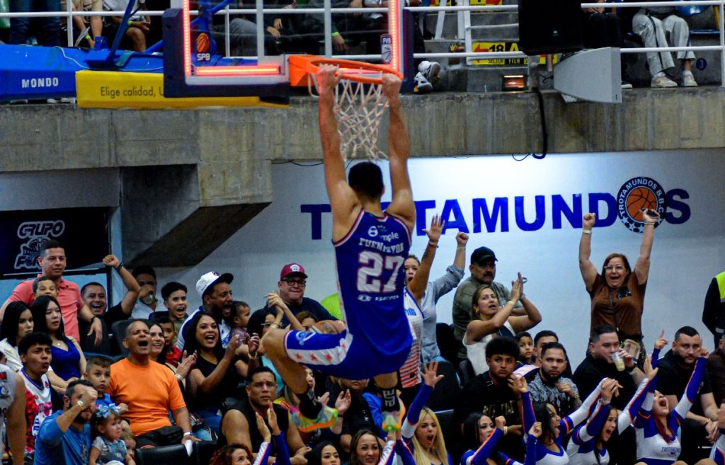 Fernando Fuenmayor-Trotamundos de Carabobo