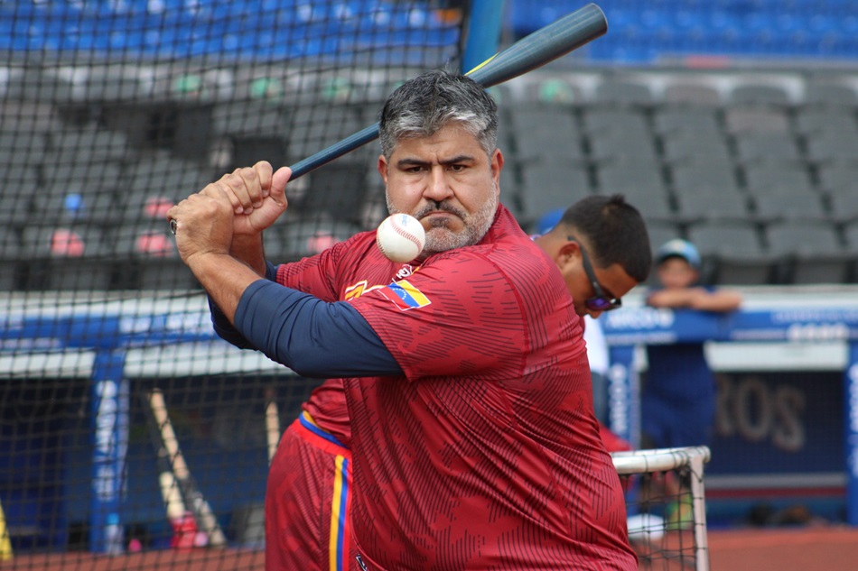 Néstor Corredor-Venezuela