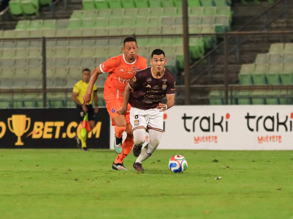 Deportivo La Guaira-Carabobo FC