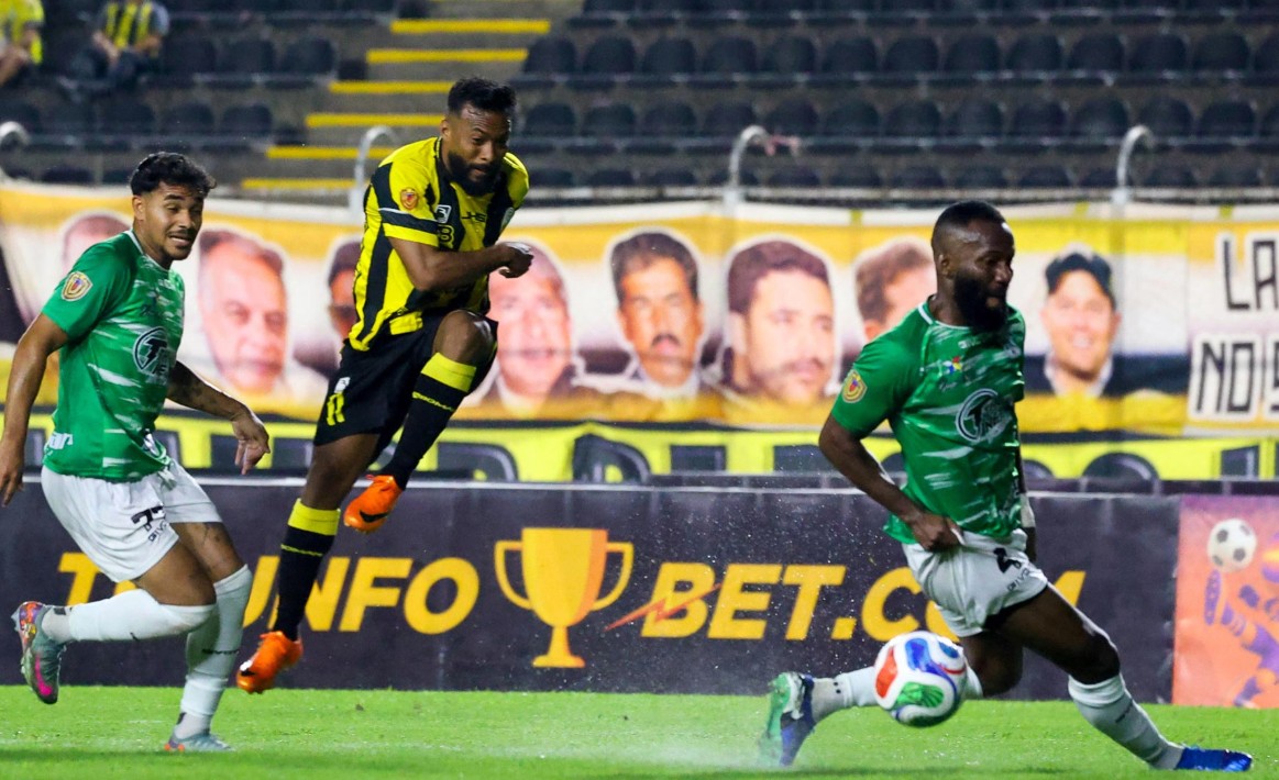 Luis González-Deportivo Táchira