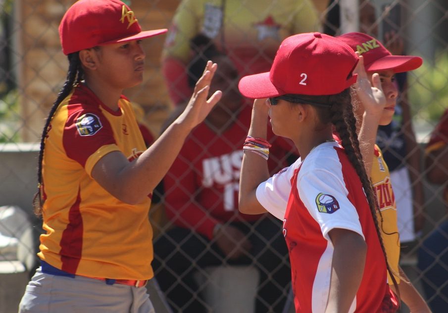 Venezuela-Femenina-FEVEBEISBOL